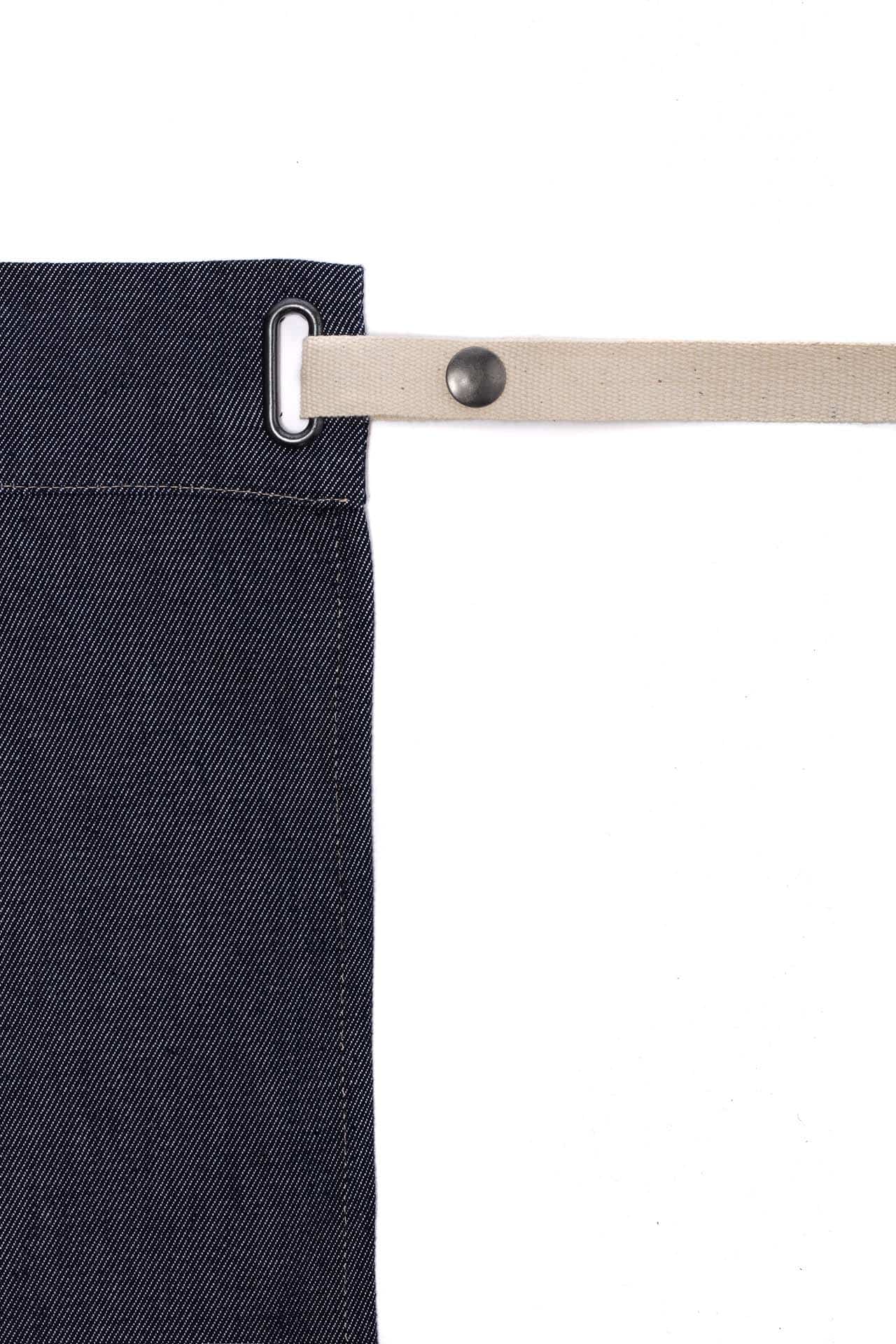 avental-de-cintura-com-tiras-removíveis-bolso-dividido-em-duas-partes-com-costuras-reforçadas-gança-royal-martiform